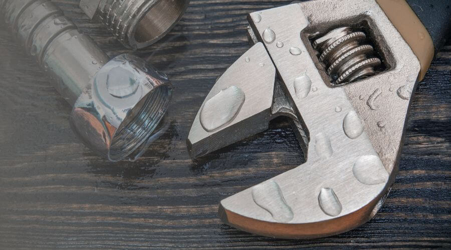 Why choose water damage restoration service for commercial flood cleanup in Allen